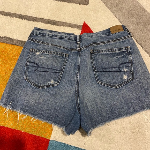 Embroidered American Eagle denim shorts sz 14 - Picture 5 of 6